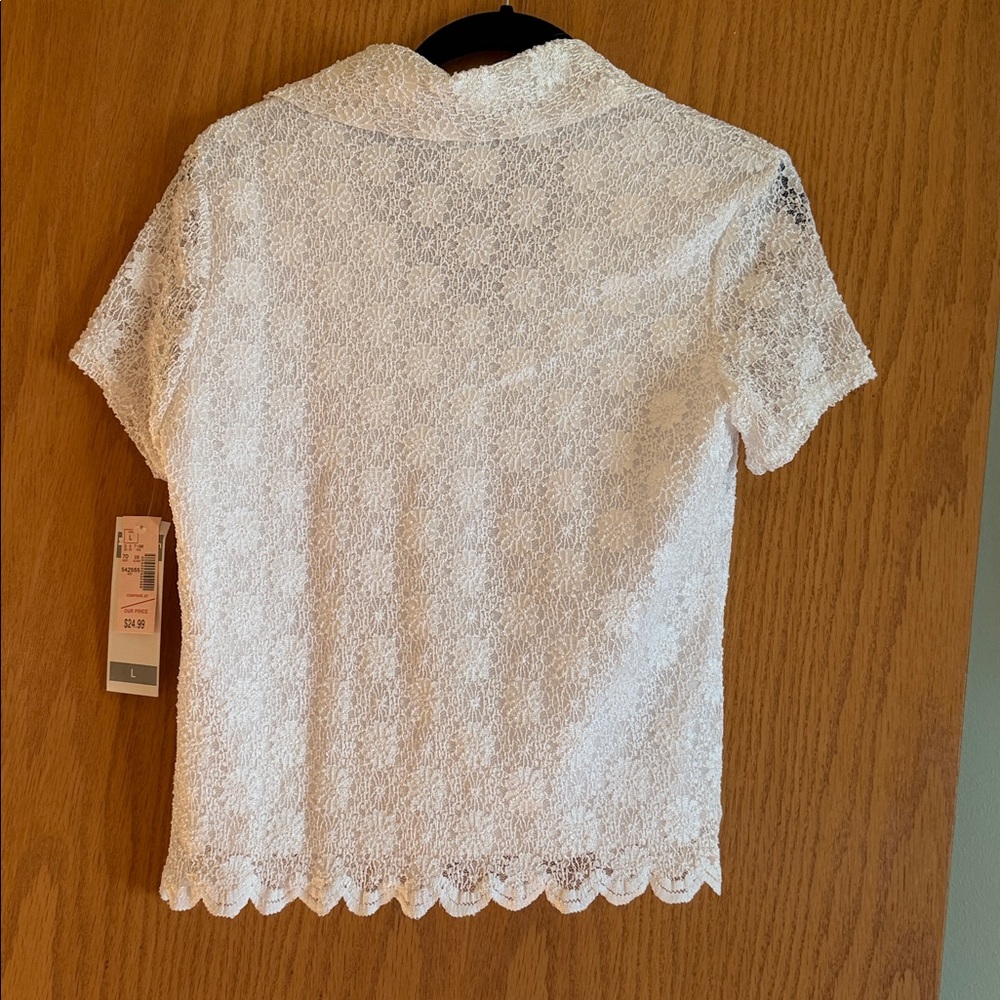 Dressbarn White  Lace Blouse with button decor, - Picture 2 of 4